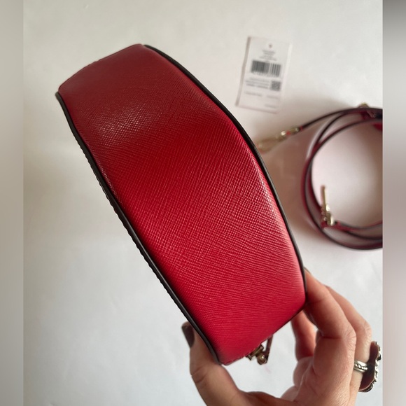 Kate Spade - Love Shack Heart Crossbody in Red ❤️❤️🌹 - Picture 6 of 10